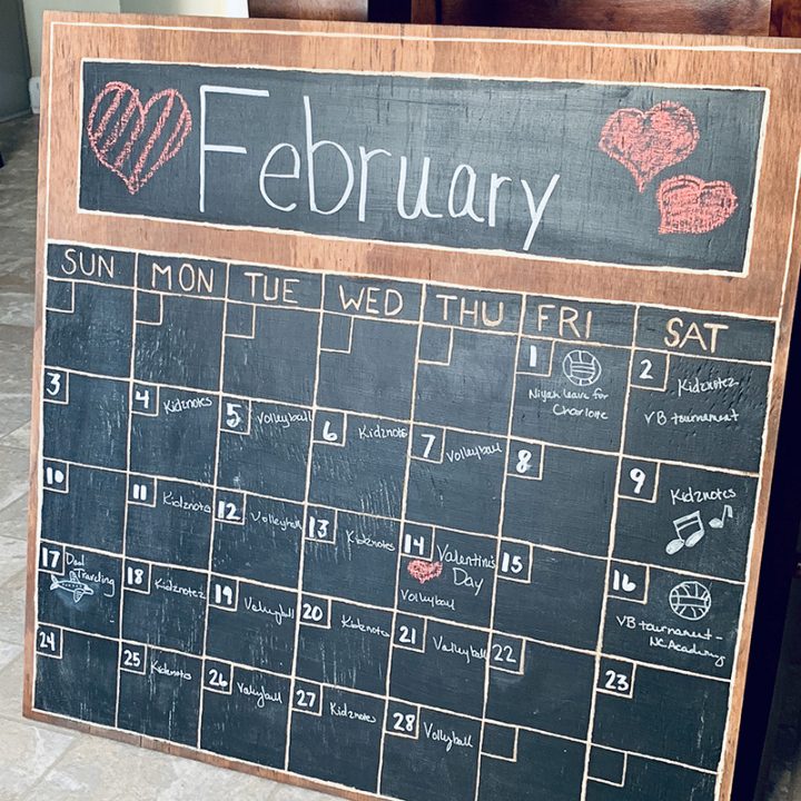 DIY Wood Wall Chalkboard Calendar For Keeping Your Family On Track